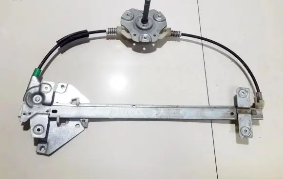 Mitsubishi Carisma Sliding door window regulator with motor