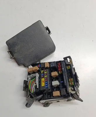 KIA Ceed Fuse module 91951-3X130 18790-01316 91225-A2701