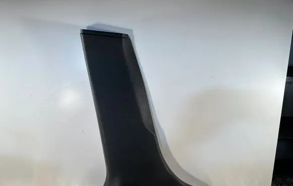 (B) pillar trim (bottom)