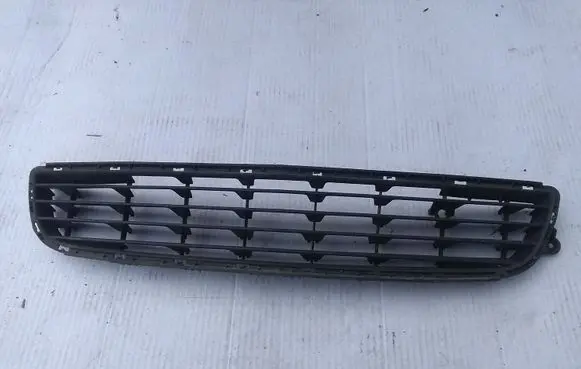 Opel Zafira B Front bumper lower grill 13124978 DN325769024