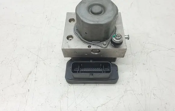 Tesla Model S ABS Pump 103779700B 103779700