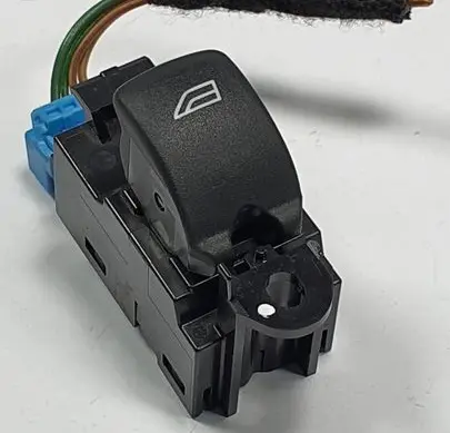 Land Rover Freelander 2 - LR2 Quarter vent window switch AH22-14717-AB