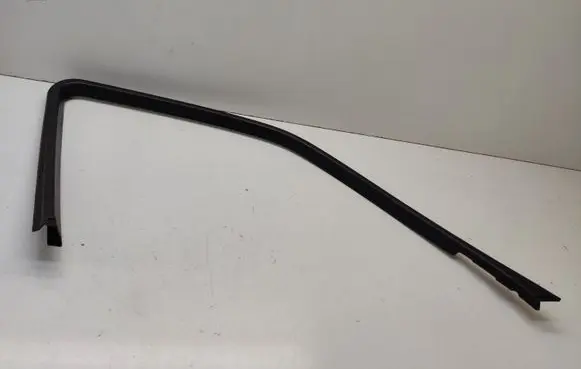 BMW 7 E32 Front door window/glass frame 1928787 12924