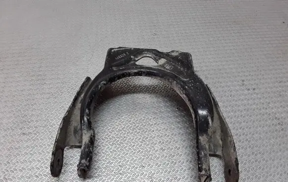 Peugeot 407 Front lower control arm/wishbone 446328C