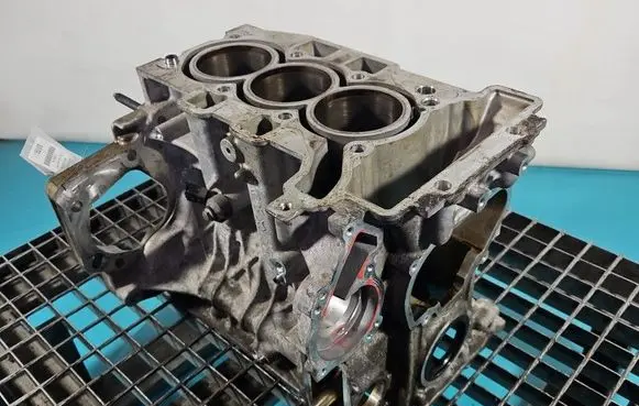Peugeot 2008 I Engine block HN05 IMPRK1553870