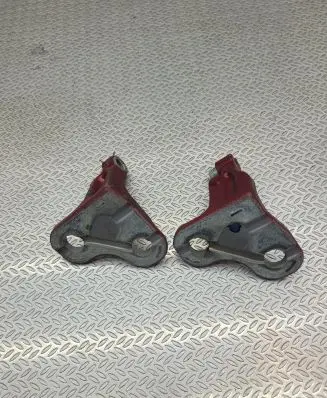 Rear door hinge set