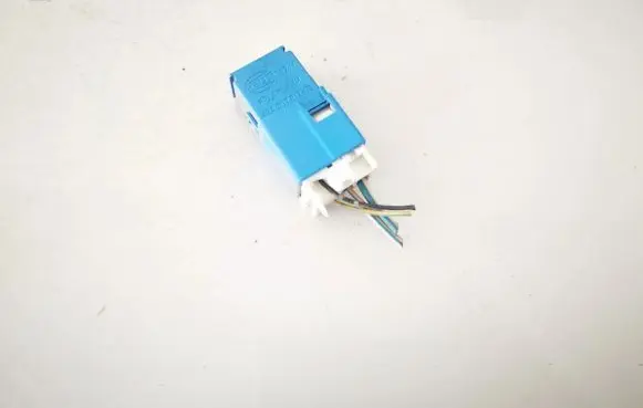 Nissan Almera N16 Other relay 252309f920 4ra007813-03