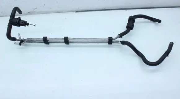 Seat Ibiza IV (6J,6P) Fuel line/pipe/hose 2002390A
