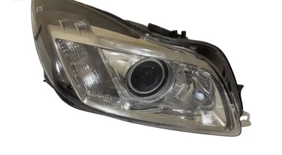 Opel Insignia A Headlight/headlamp 13226793 1ZT00963102