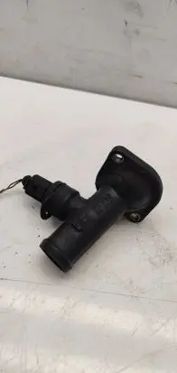Volkswagen PASSAT B6 Engine coolant pipe/hose 03G121121d