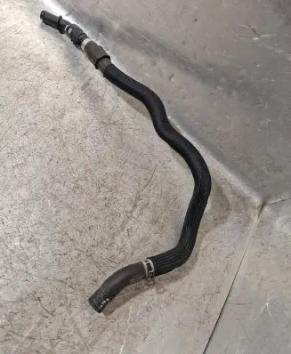 Ford Mondeo MK V Engine coolant pipe/hose FG9318K580AA