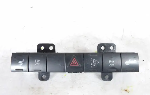 Dodge Nitro Other switches/knobs/shifts P04602565AG