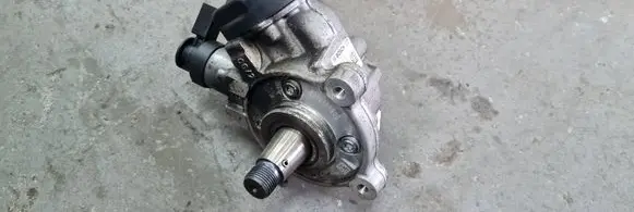 Audi A4 S4 B9 Fuel injection high pressure pump 0445010537 10261115 04L130755D