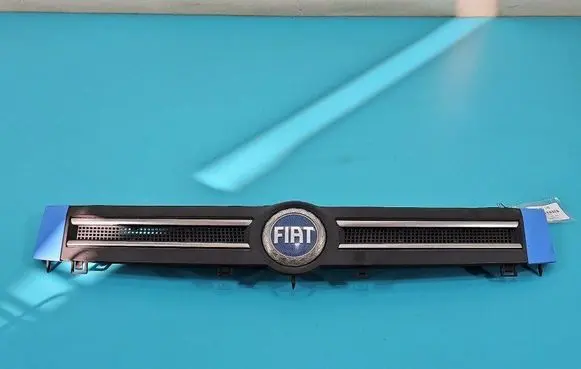 Fiat Panda II Front bumper upper radiator grill 735353899 IMPRK1441115