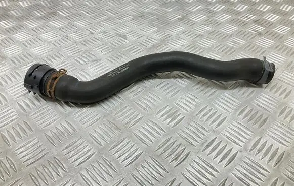 Engine coolant pipe/hose