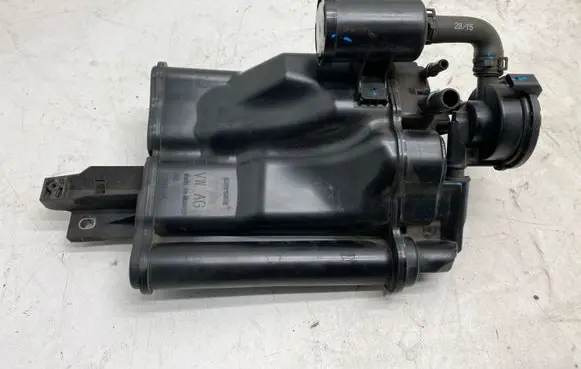 Audi A3 S3 8V Active carbon filter fuel vapour canister 5Q0201797F