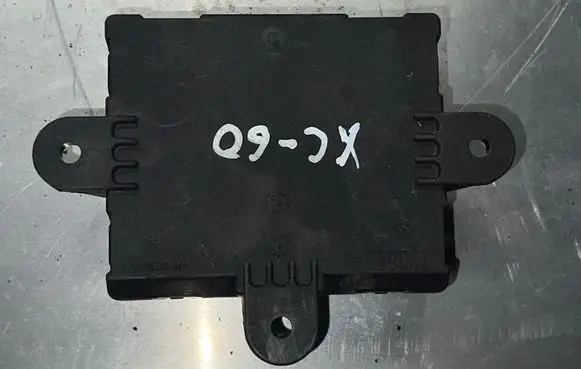Volvo XC60 Door control unit/module 7G9T14B533EF 14C235EB 1001219300