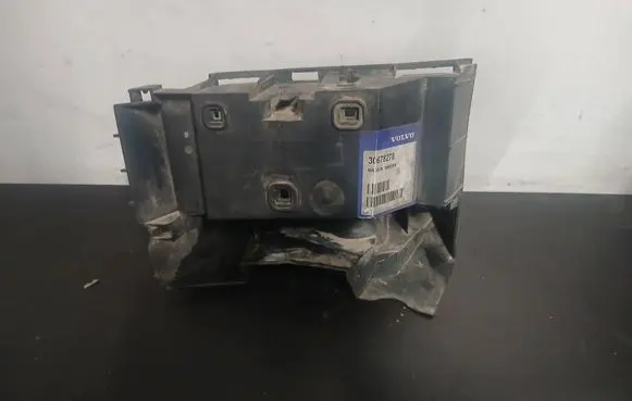 Volvo XC90 Rear bumper mounting bracket 30678278
