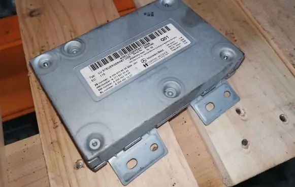 Mercedes-Benz E W212 Other control units/modules A2048708626