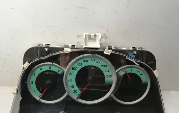 Toyota Corolla Verso AR10 Speedometer (instrument cluster) 838000F091 2574303100