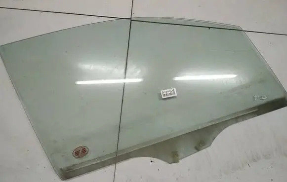 Mazda Premacy Front door window glass four-door AS2