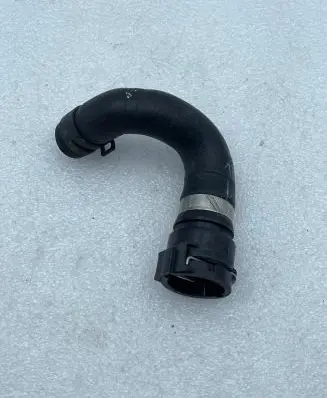 Mercedes-Benz GLE (W166 - C292) Engine coolant pipe/hose A1665001577