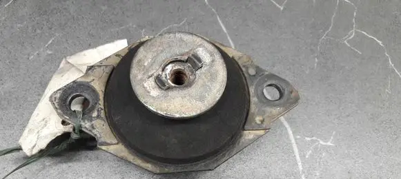 Seat Ibiza II (6k) Engine mount vacuum valve 