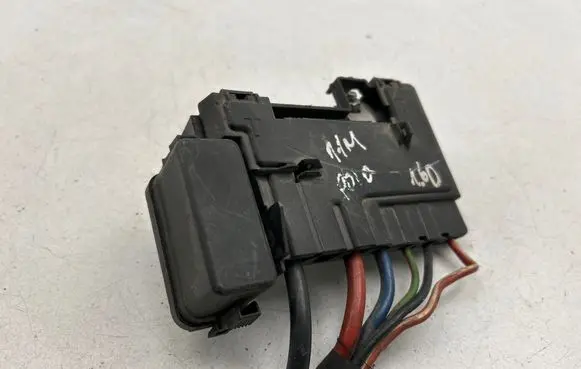 Volkswagen Polo V 6R Fuse module 6R0937550A AA903