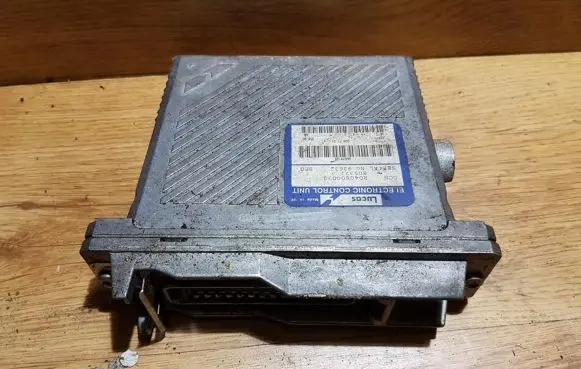 Fiat Bravo - Brava Engine control unit/module r04080003g 80537j