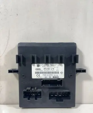 Audi Q7 4L Comfort/convenience module 4F0907279 F005V00619