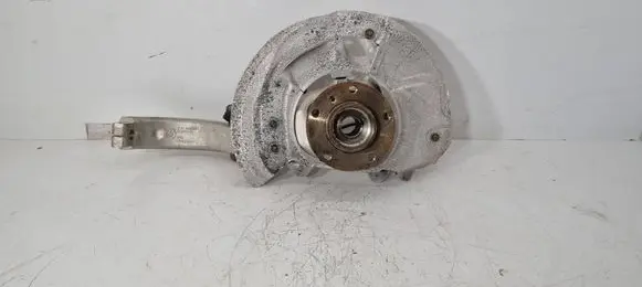 BMW X5 F15 Front wheel hub 6869870 77377317 31216869870