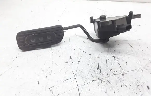 Nissan Micra Accelerator throttle pedal 18002AX700