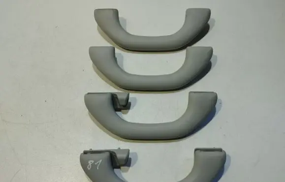 Skoda Octavia Mk2 (1Z) A set of handles for the ceiling 6Y0857607NP 6Y0857607M