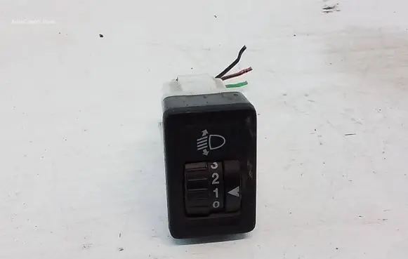 Suzuki SX4 Headlight level height control switch R2346