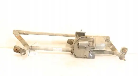 Skoda Octavia Mk2 (1Z) Front wiper linkage and motor 3397020950