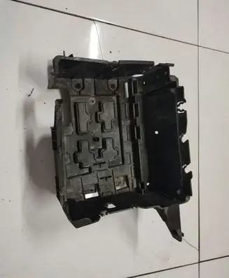 Battery box tray