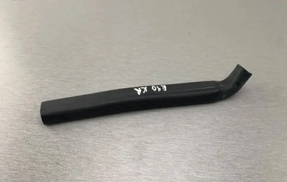 BMW 3 E90 E91 Engine compartment rubber 51237159195 7159195