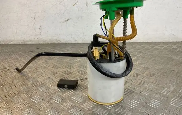 Seat Exeo (3R) In-tank fuel pump 8E0919051CM A2C53177380