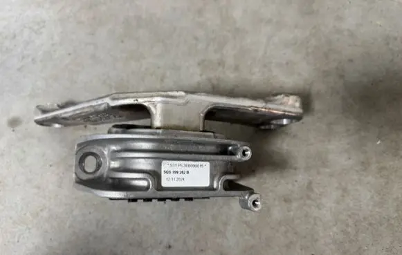 Cupra Terramar Engine mounting bracket 5QS199262B