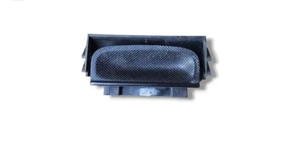 Tailgate opening switch