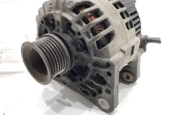 Seat Ibiza IV (6J,6P) Generator/alternator 037903025T