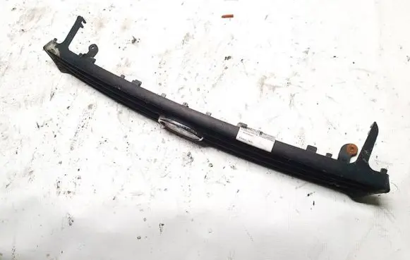 Ford Focus Front grill 98ab8200ahw 98ab-8200-ahw