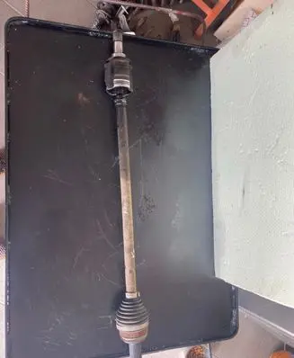 Toyota RAV 4 (XA40) Rear driveshaft