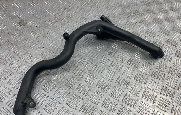 BMW 3 E90 E91 Engine coolant pipe/hose 