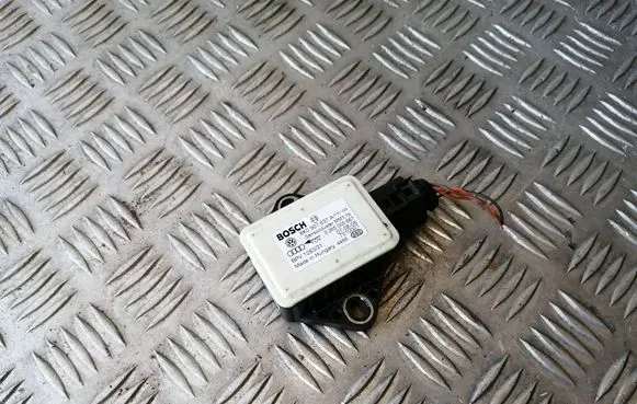 Audi A4 S4 B8 8K ESP acceleration yaw rate sensor 8K0907637A BPV128331 0265005667