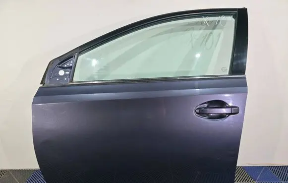 Toyota Auris E180 Front door PAINTCODE8U5