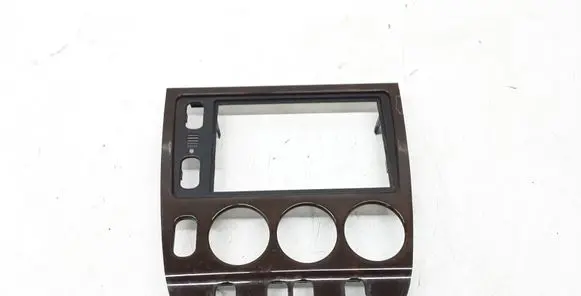 Mercedes-Benz ML W163 Radio/GPS head unit trim P1636808136