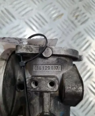 Volkswagen Golf IV Throttle valve