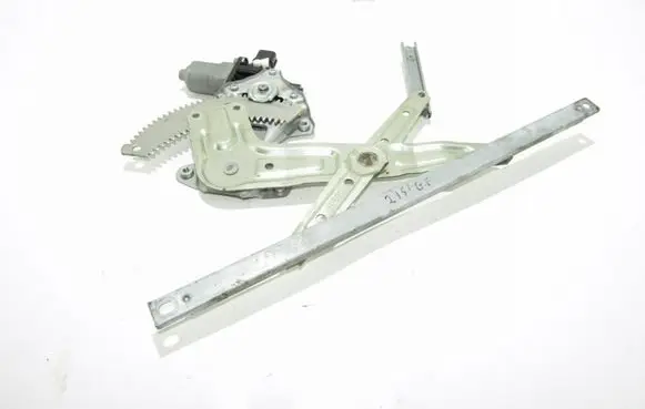 Mitsubishi ASX Rear window lifting mechanism without motor kodo