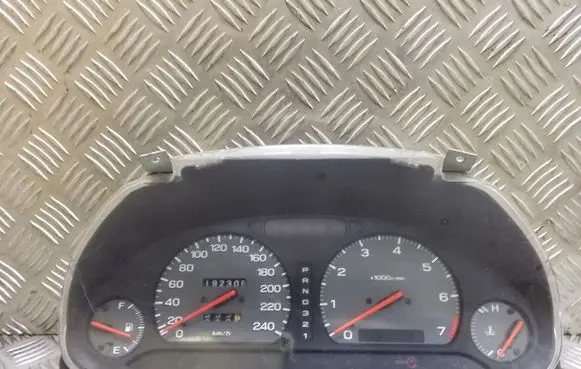 Subaru Legacy Speedometer (instrument cluster)